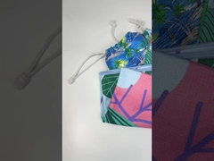 de handdoek van het wafelstrand